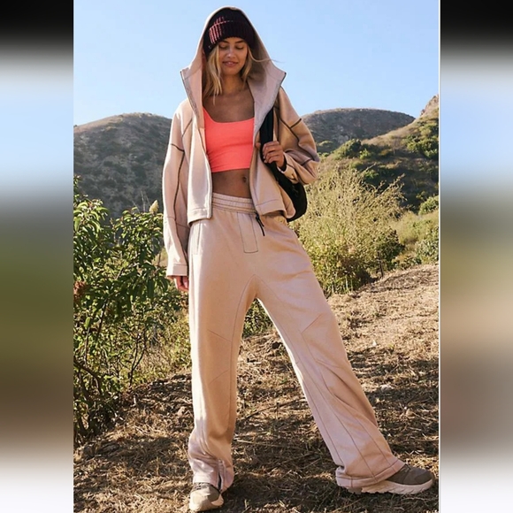 NWOT FP movement switch up pants sz med - Picture 9 of 15